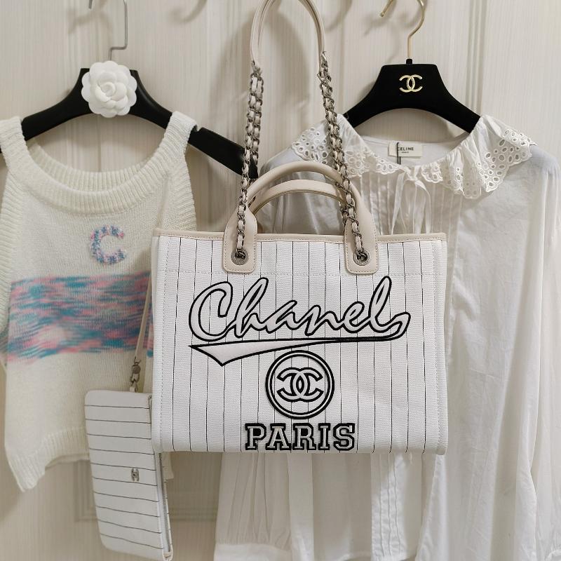Chanel Handbags A66942 Striped White Black